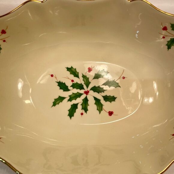 LENOX HOLIDAY ARCHIVE LARGE FLUTED BOWL 10 INCHES - Picture 2 of 9